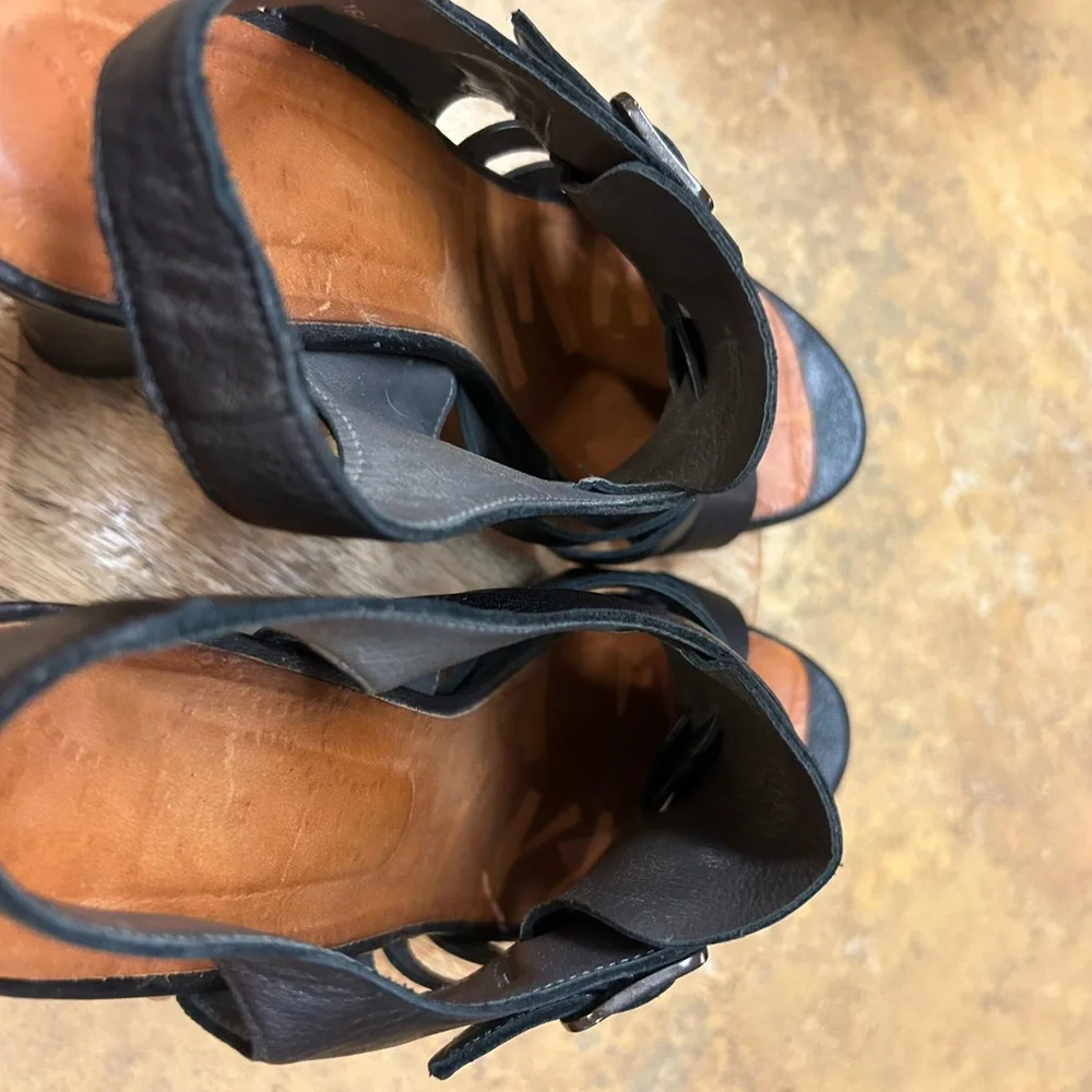 Designer Chie Mihara Black Women's Heeled Sandals - Picture 6 of 11